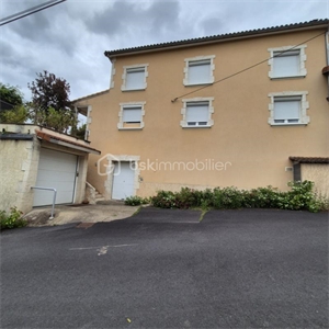 maison de village à la vente -   63300  THIERS, surface 154 m2 vente maison de village - UBI480994223
